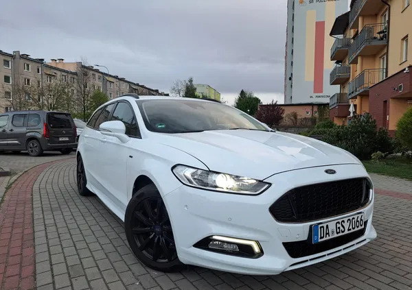 ford mondeo Ford Mondeo cena 58000 przebieg: 199000, rok produkcji 2017 z Wałbrzych